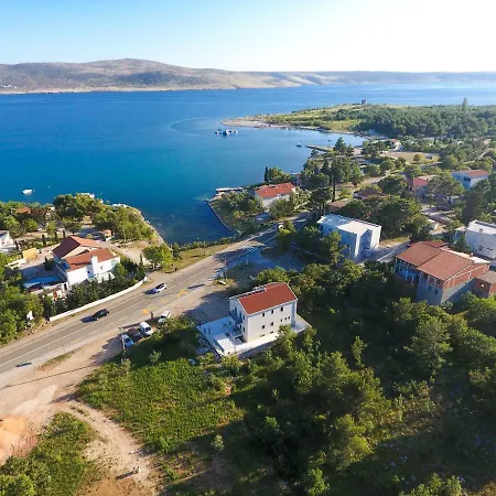 Apartment Paklenica Noa